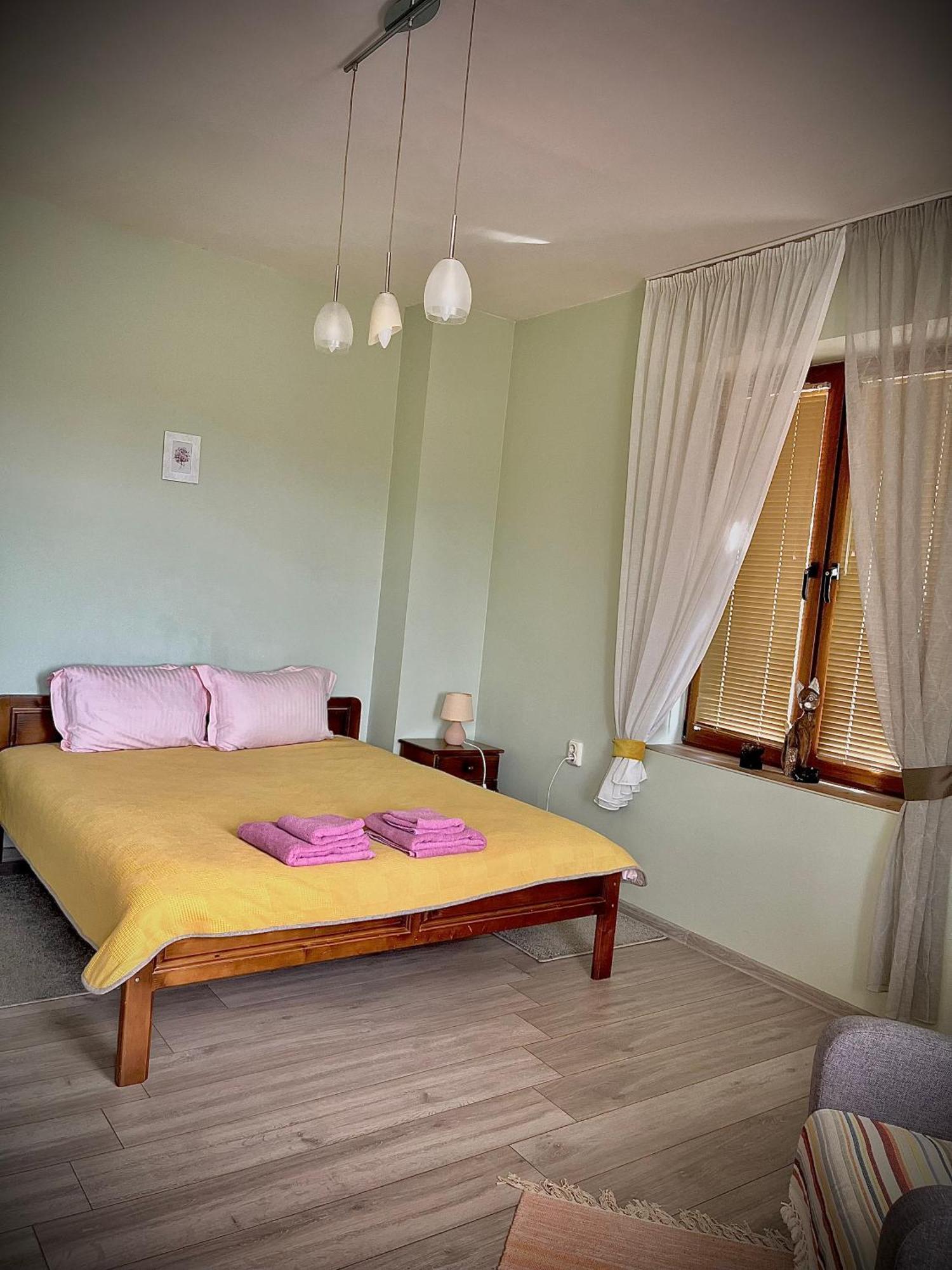 The Sunny Guest House Of Veliko Tarnovo-Amazing View, Top Location Εξωτερικό φωτογραφία